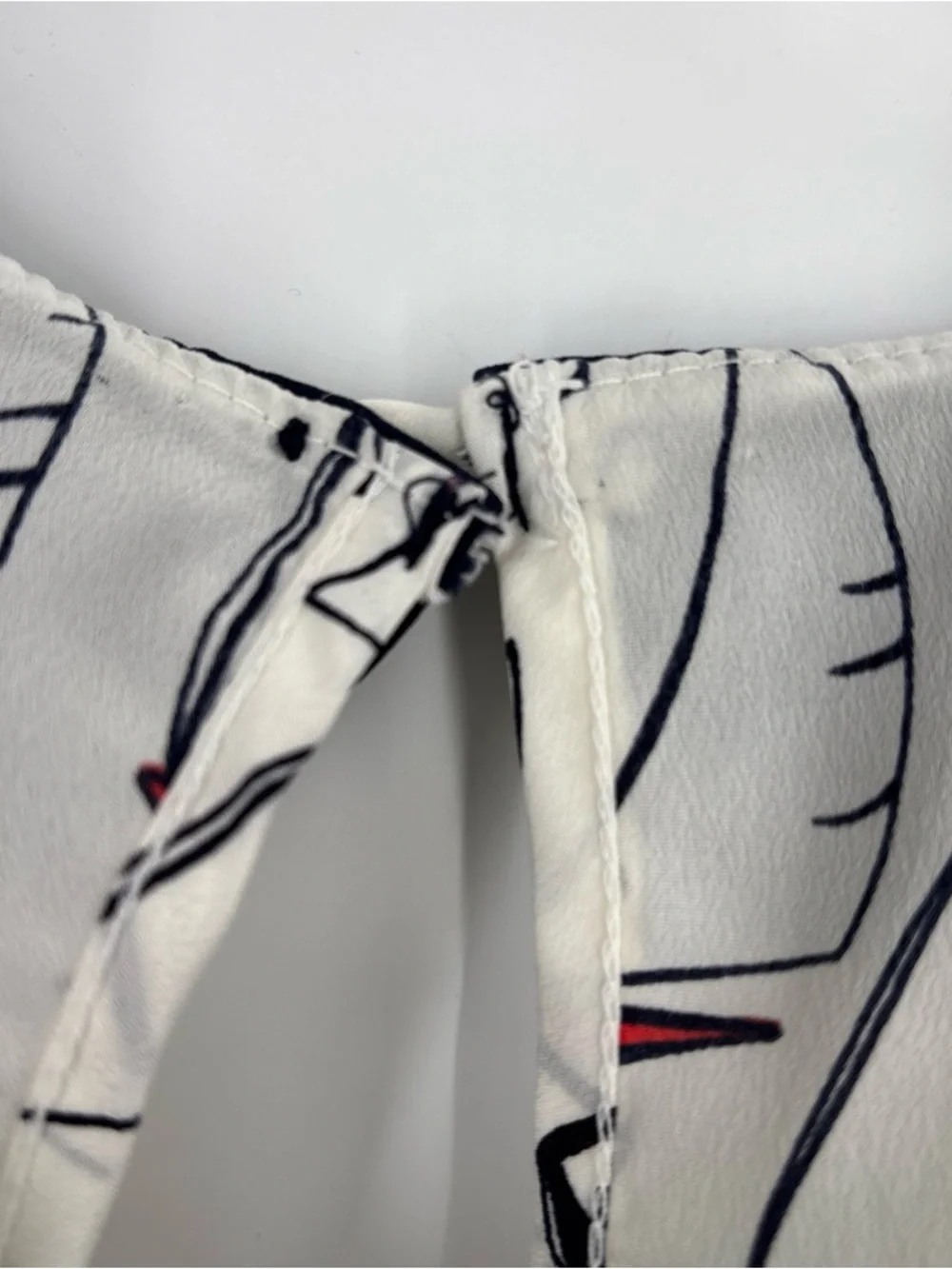 Sz XL plus sizes Forever 21 Navy and White Sailboat Print Blouse broken button - Picture 5 of 16
